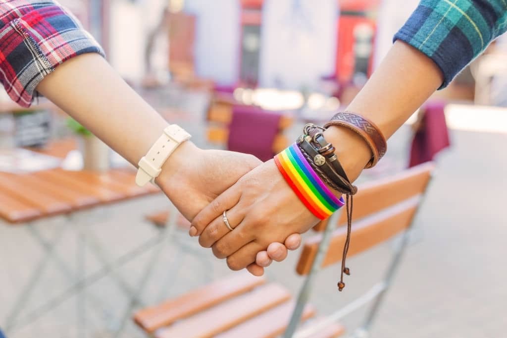 Fecundación in vitro y método ROPA 4 Parejas lesbianas compartiendo la maternidad