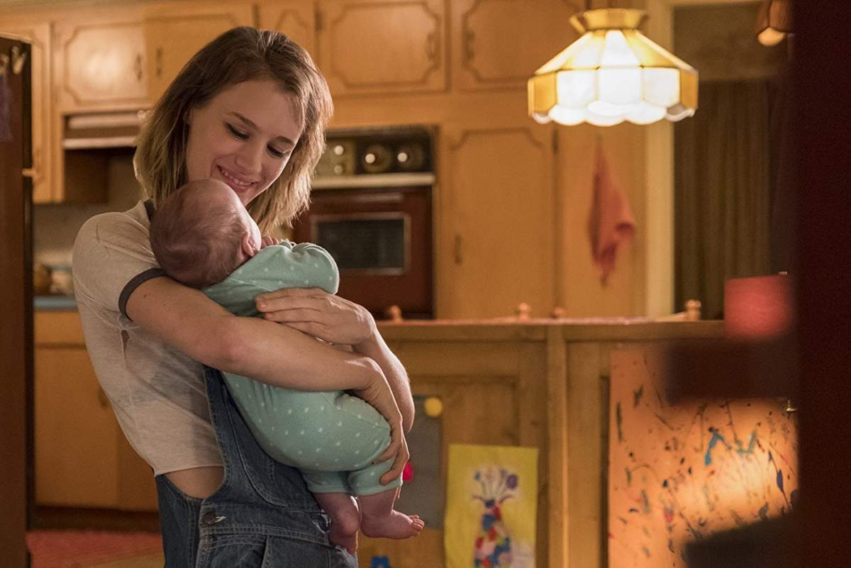 Mackenzie-Davis-en-Tully-Critica-de-cine Embarazo tully